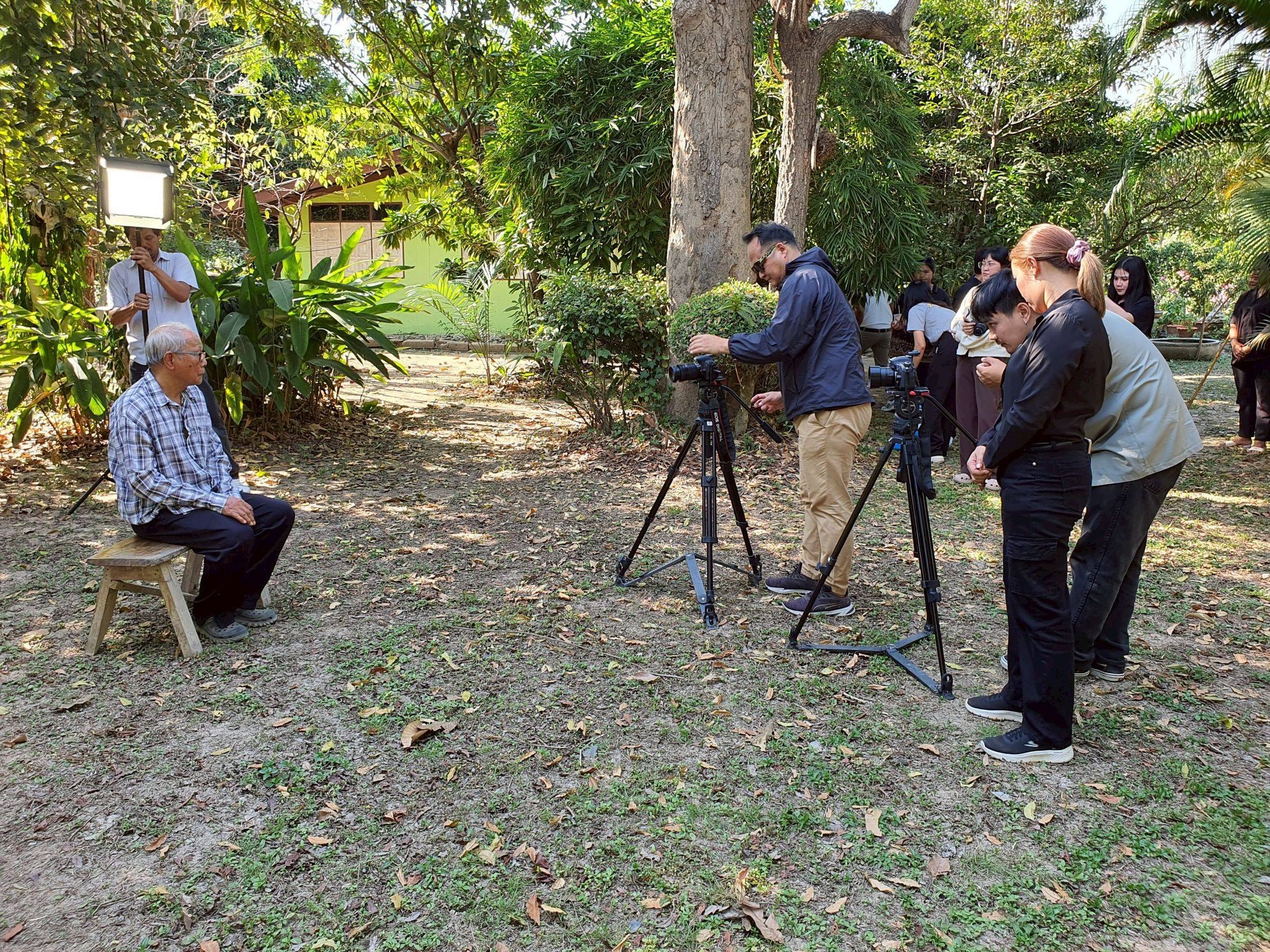 NBT กาญจนบุรี ลงพื้นที่ จ.อ่างทอง ตามติดการจัดการสิ่งแวดล้อมที่ยั่งยืน จากบ้าน ชุมชน สู่เมือง ผลักดันการจัดการขยะ การเพิ่มมูลค่าจากขยะ