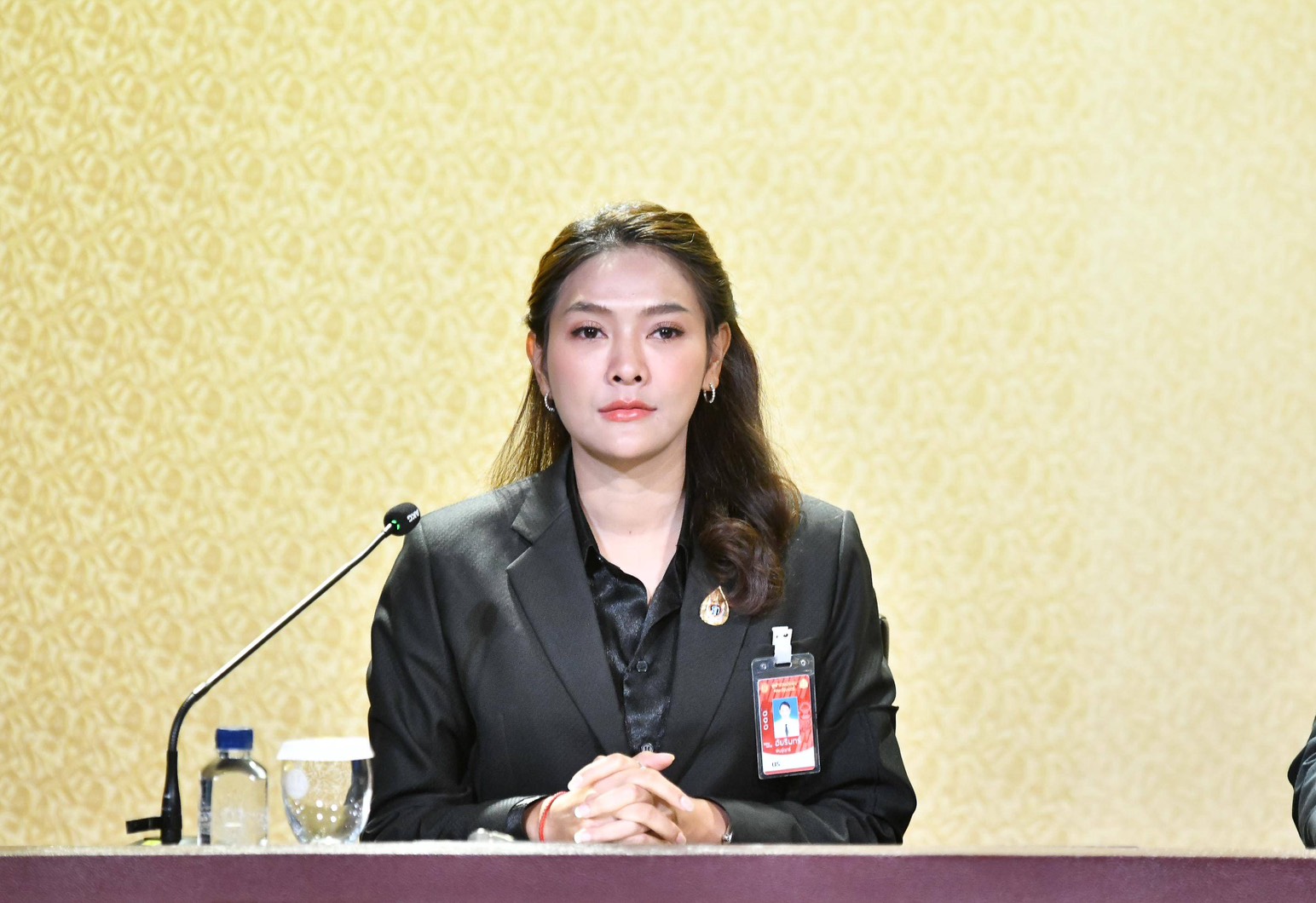 รัฐบาลเตือนผู้ประกอบการฉวยโอกาสขึ้นราคาสินค้าโดยไม่เหตุอันควร มีโทษสูงสุดจำคุกไม่เกิน 7 ปี หรือปรับไม่เกิน 140,000 บาท หรือทั้งจำทั้งปรับ ขอประชาชนอย่าตื่นตระหนก สินค้ายังมีเพียงพอ