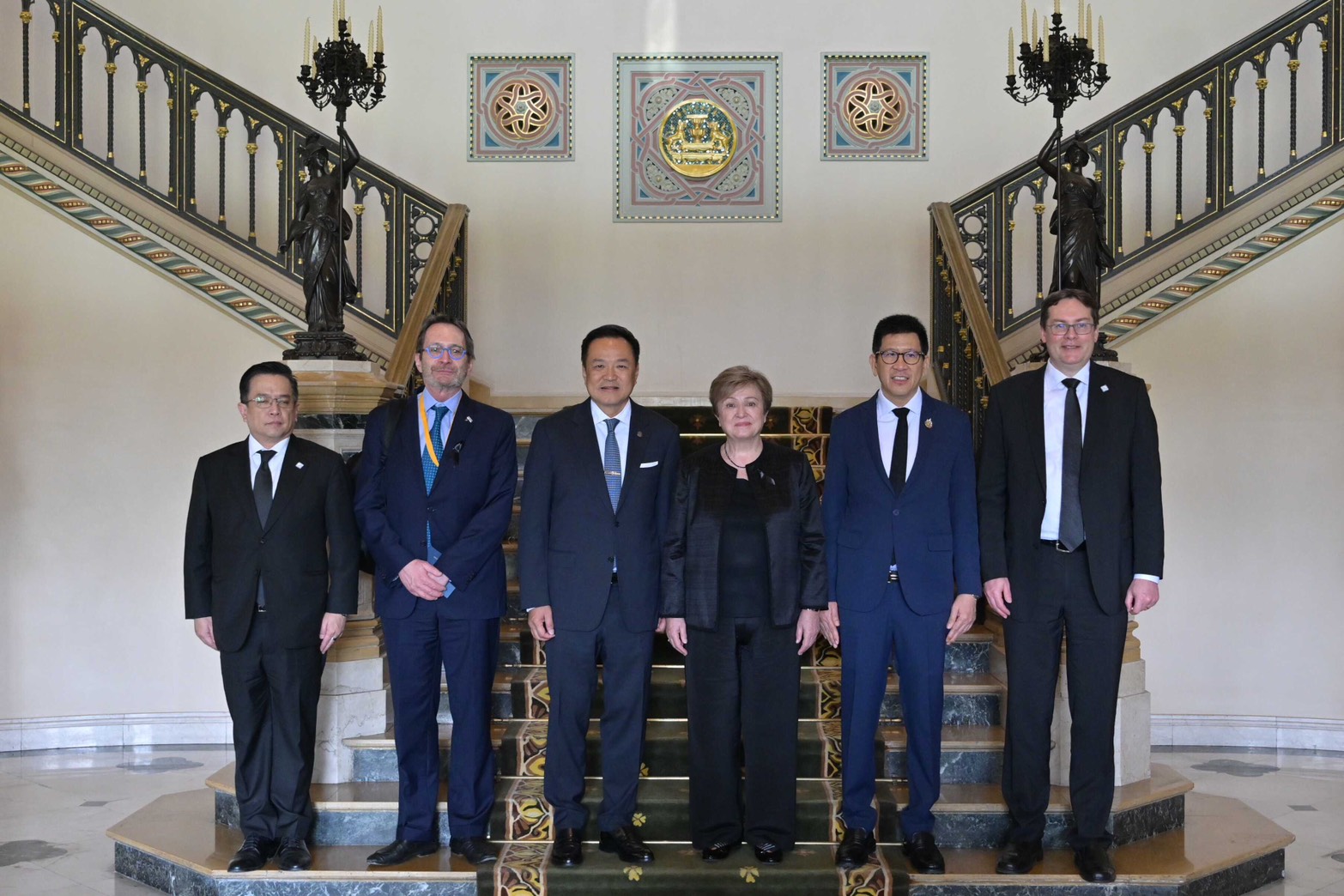 นายกฯ หารือ IMF ยืนยันความพร้อมไทยเป็นเจ้าภาพประชุม IMF&ndash;World Bank Group Annual Meetings 2026 ซึ่งไทยเป็นเจ้าภาพ พร้อมรับมือความผันผวนเศรษฐกิจและวิกฤตภูมิรัฐศาสตร์โลก