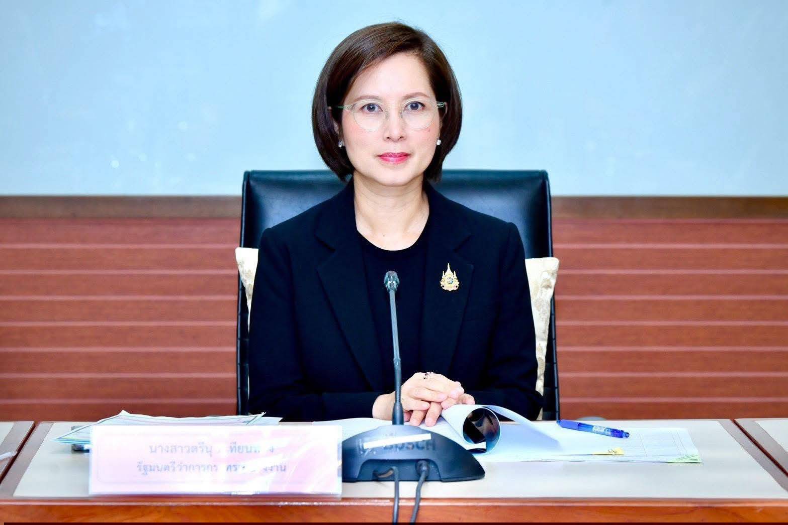 ครม.ไฟเขียวขยายเวลาแรงงานต่างด้าว 3 สัญชาติ &ldquo;ลาว -เมียนมา- เวียดนาม&rdquo; กว่า 3.7 แสนคน ออกไปถึง 31 มี.ค. 69 หวั่นกระทบระบบเศรษฐกิจประเทศ