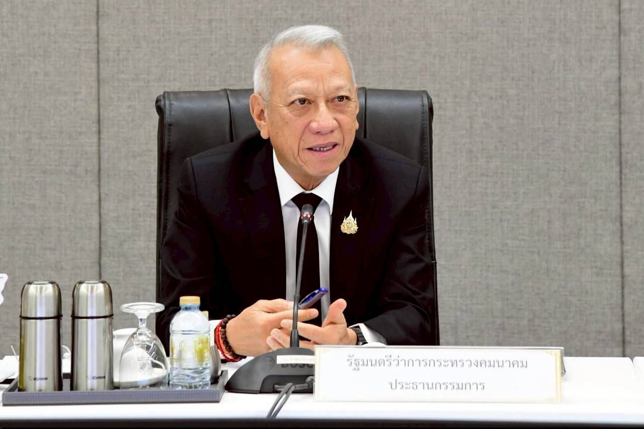 นายพิพัฒน์ รัชกิจประการ รองนายกรัฐมนตรีและรัฐมนตรีว่าการกระทรวงคมนาคม สั่งกรมเจ้าท่า เร่งติดตามสถานการณ์ และให้ความช่วยเหลือลูกเรือไทยอย่างเร่งด่วน