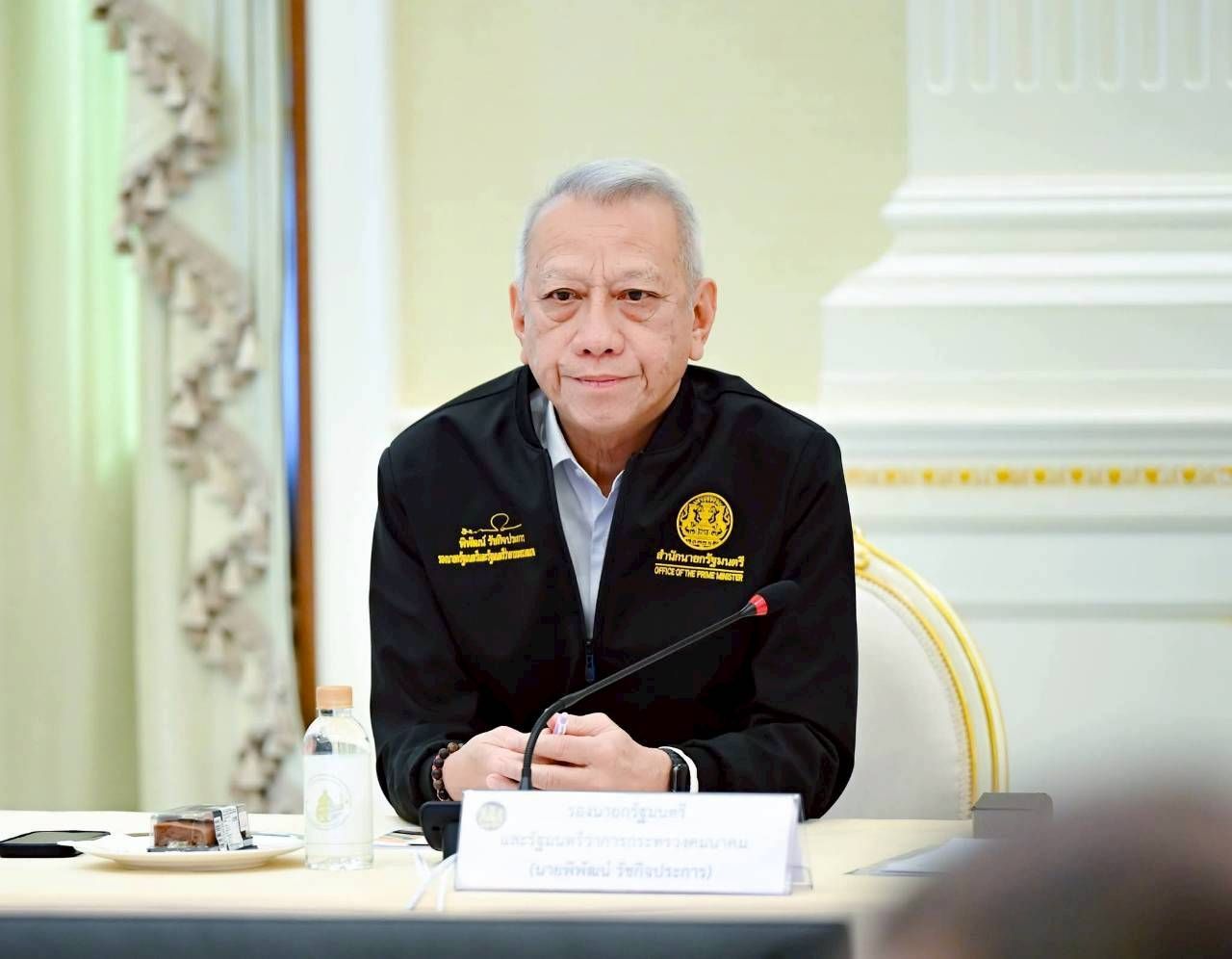 (18 มี.ค. 69) นายพิพัฒน์ รัชกิจประการ รองนายกรัฐมนตรี และรัฐมนตรีว่าการกระทรวงคมนาคม ขอความร่วมมือ ผู้ประกอบการร่วม "ตรึงราคา" ค่าโดยสาร