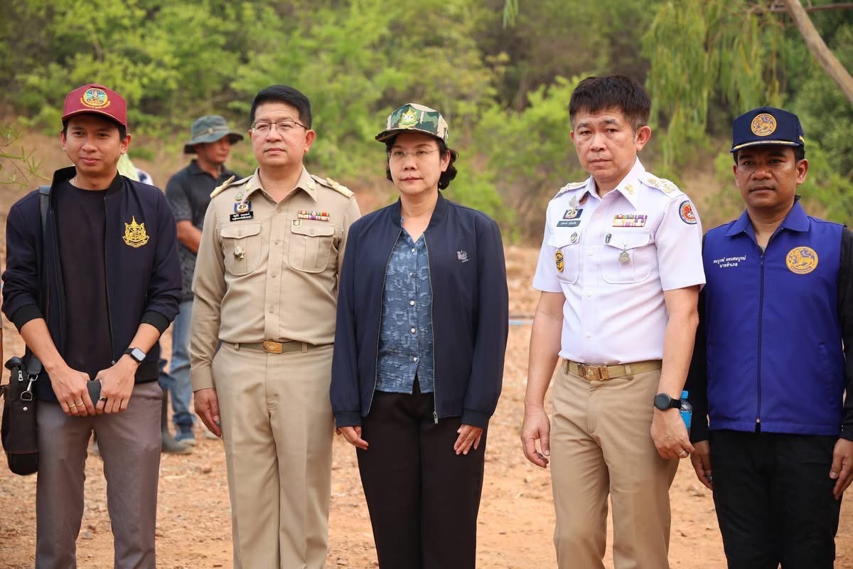  กาญจนบุรีระดมสรรพกำลัง! ยกระดับการสู้ไฟป่าขั้นสูงสุด หลังพบจุดความร้อนพุ่งสูงเร่งช่วยเหลือประชาชนเต็มพิกัด