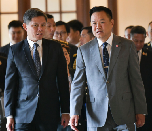 ข่าวดีประเทศไทย&nbsp; &ldquo;นายกฯ อนุทิน&rdquo; หารือ รมว.กลาโหม สิงคโปร์ เดินหน้ายกระดับความร่วมมือรอบด้าน