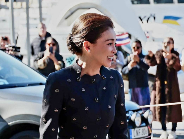 จากผืนกี่สู่เวทีสากล ผ้าไหมยกดอกลำพูนในฉลองพระองค์สมเด็จพระนางเจ้าฯ พระบรมราชินี&nbsp;ณ ราชอาณาจักรสวีเดน