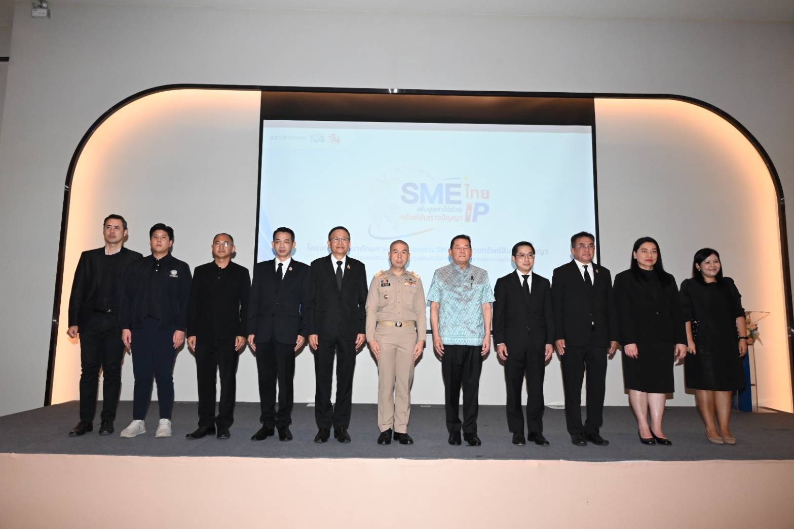 &ldquo;นภินทร&rdquo; ลงพื้นที่ราชบุรี เปิดโปรเจกต์ปลุกพลัง SME ไทย&nbsp; ขนทัพผู้เชี่ยวชาญติวเข้มดึง &ldquo;ทรัพย์สินทางปัญญา&rdquo;&nbsp; เพิ่มมูลค่าธุรกิจ ตั้งเป้าสร้างความแข็งแกร่งเศรษฐกิจฐานราก