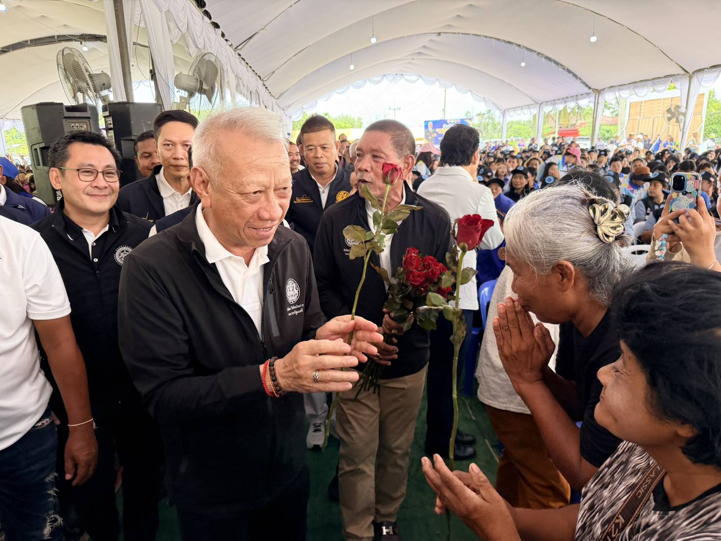 รองนายกรัฐมนตรีและรัฐมนตรีว่าการกระทรวงคมนาคม ลงพื้นที่จังหวัดนครศรีธรรมราช เปิดถนนทางหลวงหมายเลข 4140 ตอน ท่าศาลา-นบพิตำ อย่างเป็นทางการ ผลักดันเป็น &ldquo;เส้นทางคมนาคมแห่งโอกาส&rdquo; อำนวยความสะดวกการเดินทาง ยกระดับคุณภาพชีวิตประชาชน