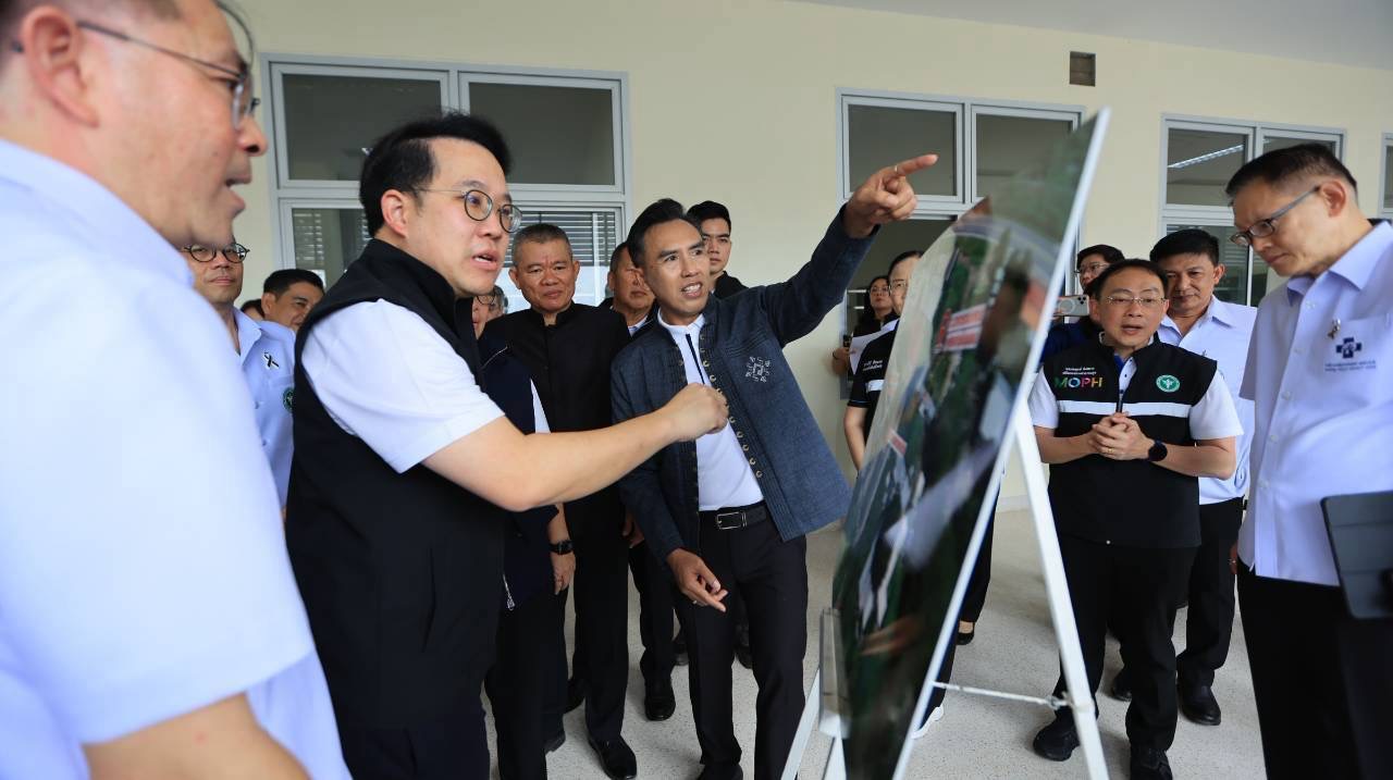 &ldquo;พัฒนา&rdquo; ควง "ปลัด สธ." ลงพื้นที่ ลพบุรี เผย รพ.มะเร็งคิวสั้นสุดของ รพ.รัฐ &ndash; รพ.ท่าวุ้ง ฟื้นฟูผู้ป่วยกลับมาเดินได้ถึง 85%