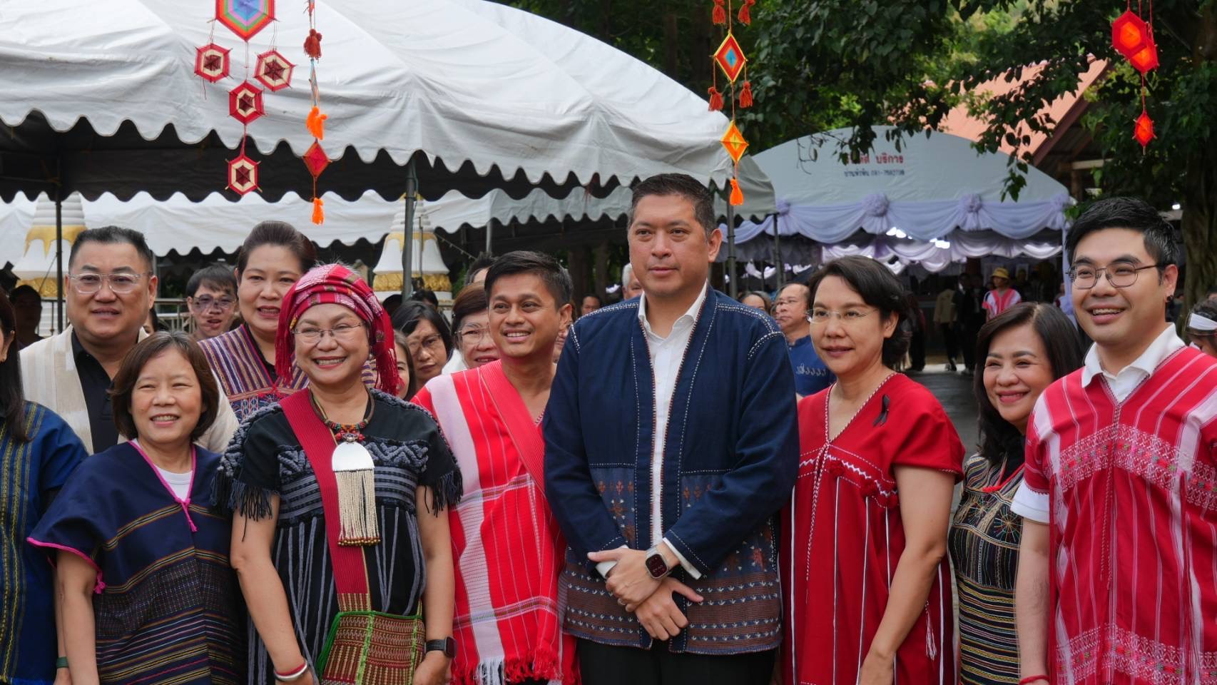 พม. ร่วมจัดงาน &ldquo;ไคยจูวหล่าเขาะว์&rdquo; สานสายใยชาติพันธุ์กาญจนบุรี เนื่องในวันชนพื้นเมืองดั้งเดิมของโลก