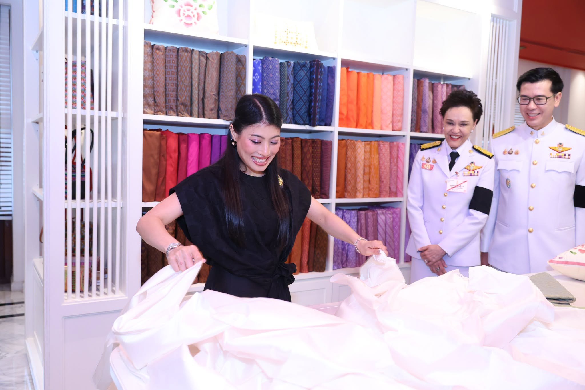 สมเด็จพระเจ้าลูกเธอ เจ้าฟ้าสิริวัณณวรี นารีรัตนราชกัญญา เสด็จไปทรงเปิดนิทรรศการ &ldquo;Future SUPPORT&rdquo; ณ พิพิธภัณฑ์ผ้า ในสมเด็จพระนางเจ้าสิริกิติ์ พระบรมราชินีนาถ หอรัษฎากรพิพัฒน์ ในพระบรมมหาราชวัง 