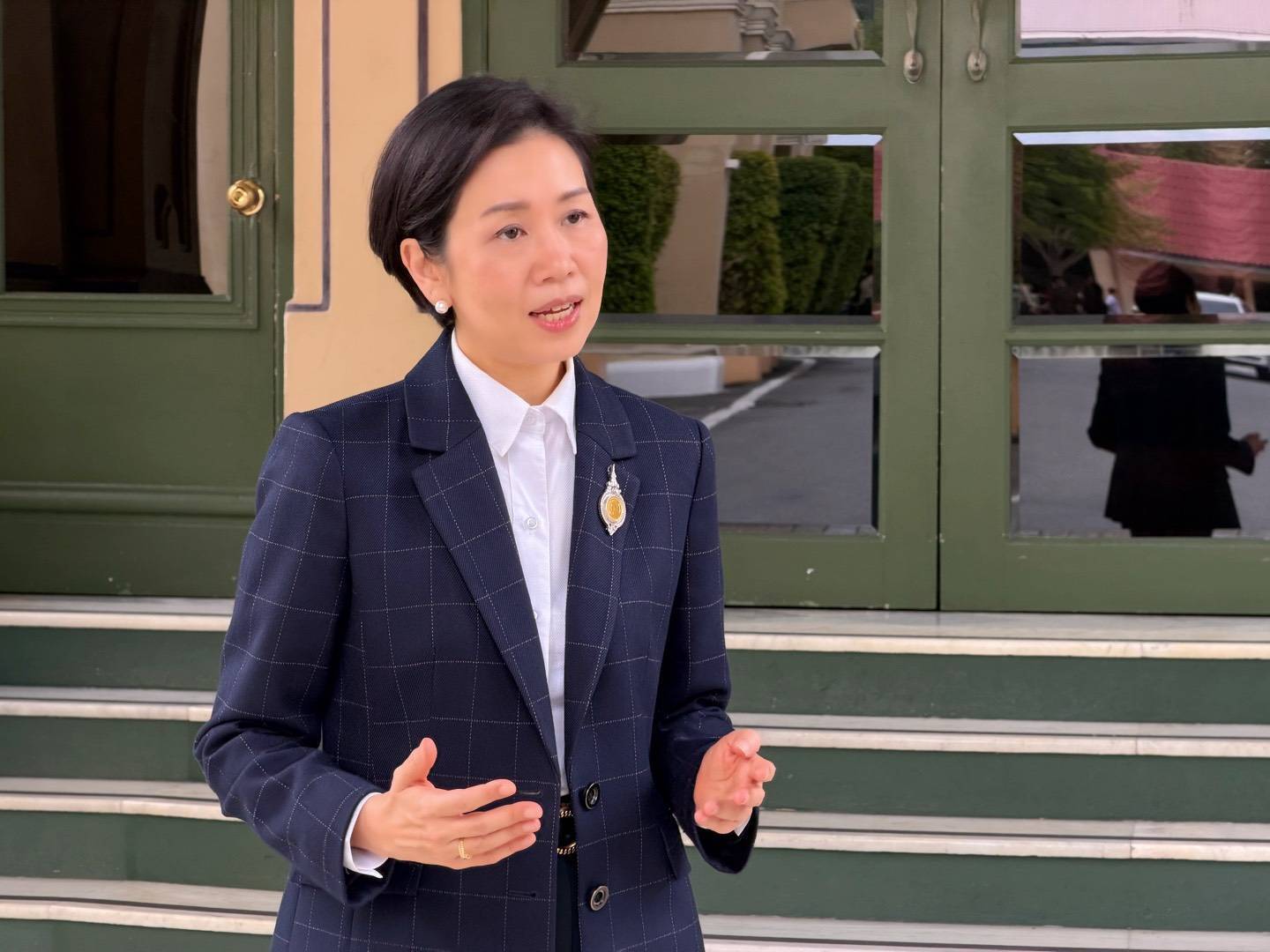 &ldquo;รัชดา&rdquo; เผย รัฐบาลเอาจริงคุมดาต้าเซ็นเตอร์ วันนี้แจ้งความกรณีลอบเก็บน้ำมัน 2 แสนลิตร &ldquo;เอกนิติ&rdquo; นัดถกบอร์ด 4 ก.ย. ปิดช่องโหว่ทั้งระบบ